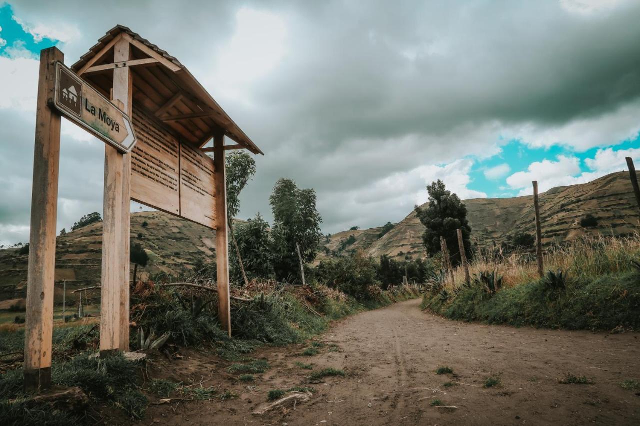 Comunidad La Moya, Calpi Riobamba Buitenkant foto